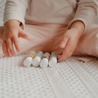 Néobulle Coffret D'urgence L'infirmier C'est Papa ! (3 Sticks + 1 Pochette) 7 Néobulle Coffret D'urgence L'infirmier C'est Papa ! (3 Sticks + 1 Pochette) – Image 5