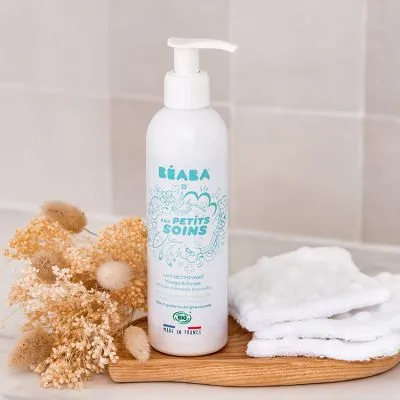Beaba Lait Nettoyant Visage Et Corps à L'Huile D'amande Douce Bio (250 Ml) 6 Beaba Lait Nettoyant Visage Et Corps à L'Huile D'amande Douce Bio (250 Ml) – Image 4
