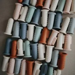 Mushie Lot De 2 Brosses à Dent à Doigt Shifting Sand/Cambridge Blue -Bain et soin boutique lot de 2 brosses a dent a doigt shifting sand cambridge blue 6