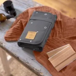 LÄSSIG Pochette 1ers Secours Casual Universe Anthracite 15 LÄSSIG Pochette 1ers Secours Casual Universe Anthracite -Bain et soin boutique pochette 1ers secours casual universe anthracite 7