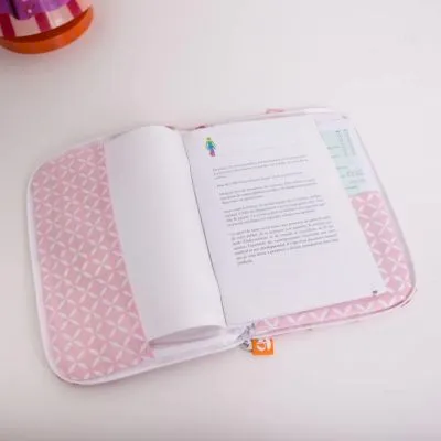 L'oiseau Bateau Protège Carnet De Santé Chaperon Rouge (personnalisable) 5 L'oiseau Bateau Protège Carnet De Santé Chaperon Rouge (personnalisable) – Image 3