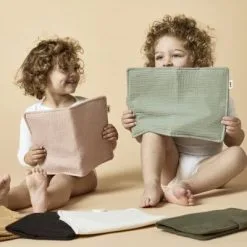 BEBEL Protège Carnet De Santé Crème 7 BEBEL Protège Carnet De Santé Crème -Bain et soin boutique protege carnet de sante creme 2