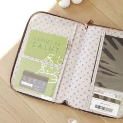 Pasito A Pasito Protège Carnet De Santé London Coffee -Bain et soin boutique protege carnet de sante london coffee 8