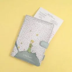 Petit Jour Paris Protège Carnet De Santé Petit Prince -Bain et soin boutique protege carnet de sante petit prince 3