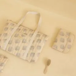 Nobodinoz Protège Carnet De Santé Poema Blue Gatsby Cream -Bain et soin boutique protege carnet de sante poema blue gatsby cream 3