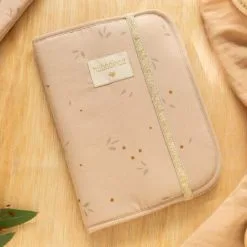 Nobodinoz Protège Carnet De Santé Poema Willow Dune -Bain et soin boutique protege carnet de sante poema willow dune 3
