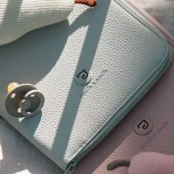 Pasito A Pasito Protège Carnet De Santé Yummi Vert 11 Pasito A Pasito Protège Carnet De Santé Yummi Vert -Bain et soin boutique protege carnet de sante yummi vert 5