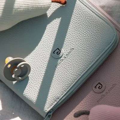 Pasito A Pasito Protège Carnet De Santé Yummi Vert 7 Pasito A Pasito Protège Carnet De Santé Yummi Vert – Image 5